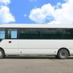 貸切バスのメリットと選ぶときのポイント